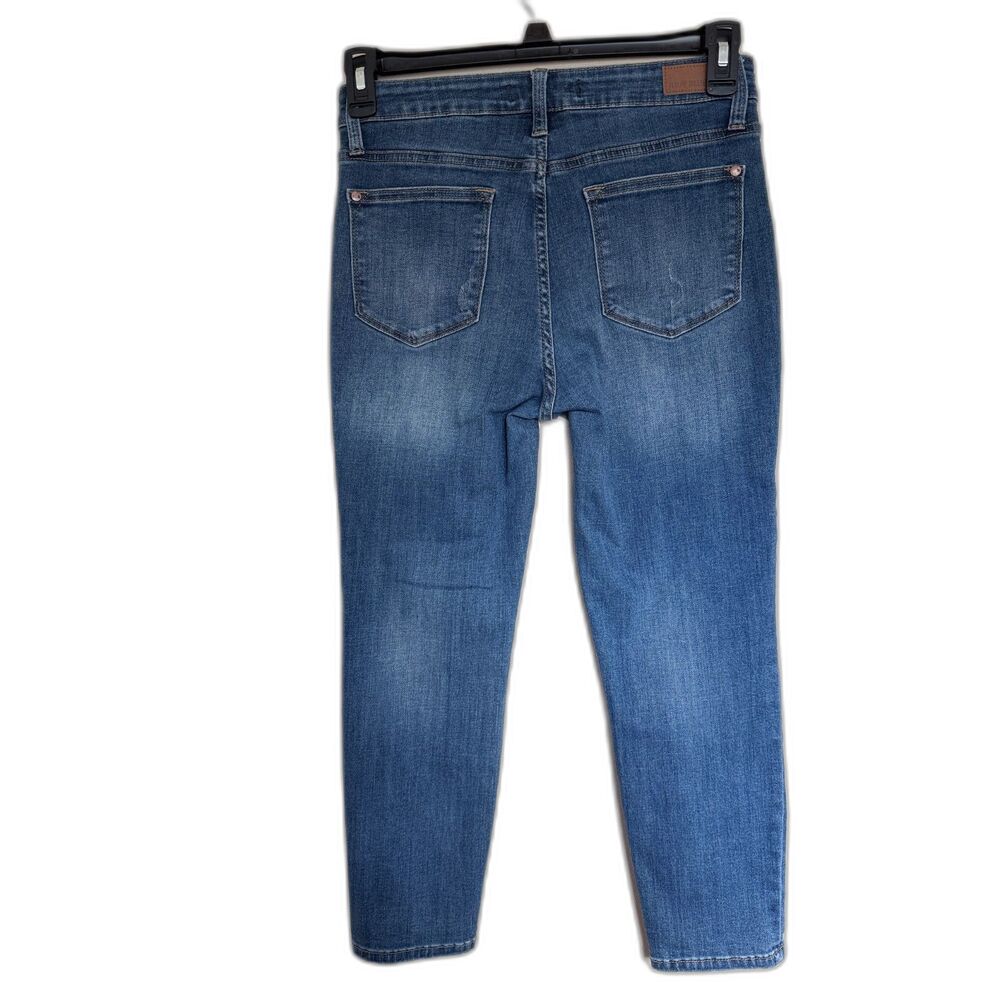 Judy Blue Relaxed Fit Mid Rise Distressed Jeans JB82102 DK Size 29 - Picture 2 of 7